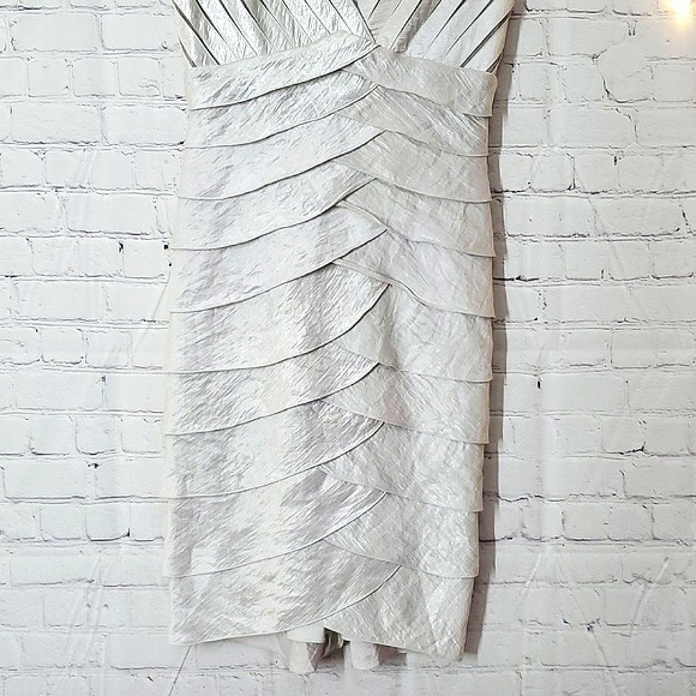 Adrianna Papell Silver Metallic Ruffle Tiered Cocktail Evening Dress Sleeveless - Picture 7 of 17